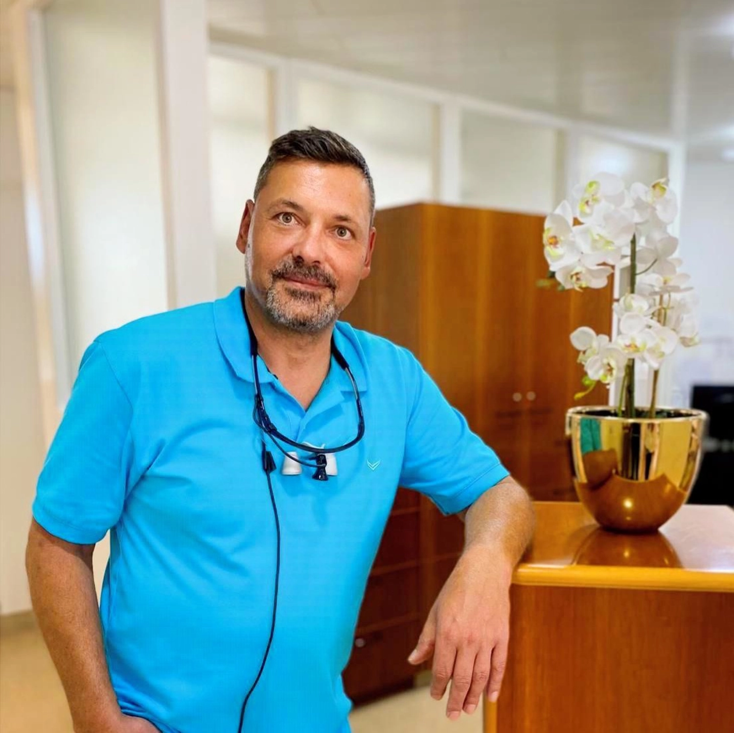 Zahnarztpraxis Tibor Kerschbaumer